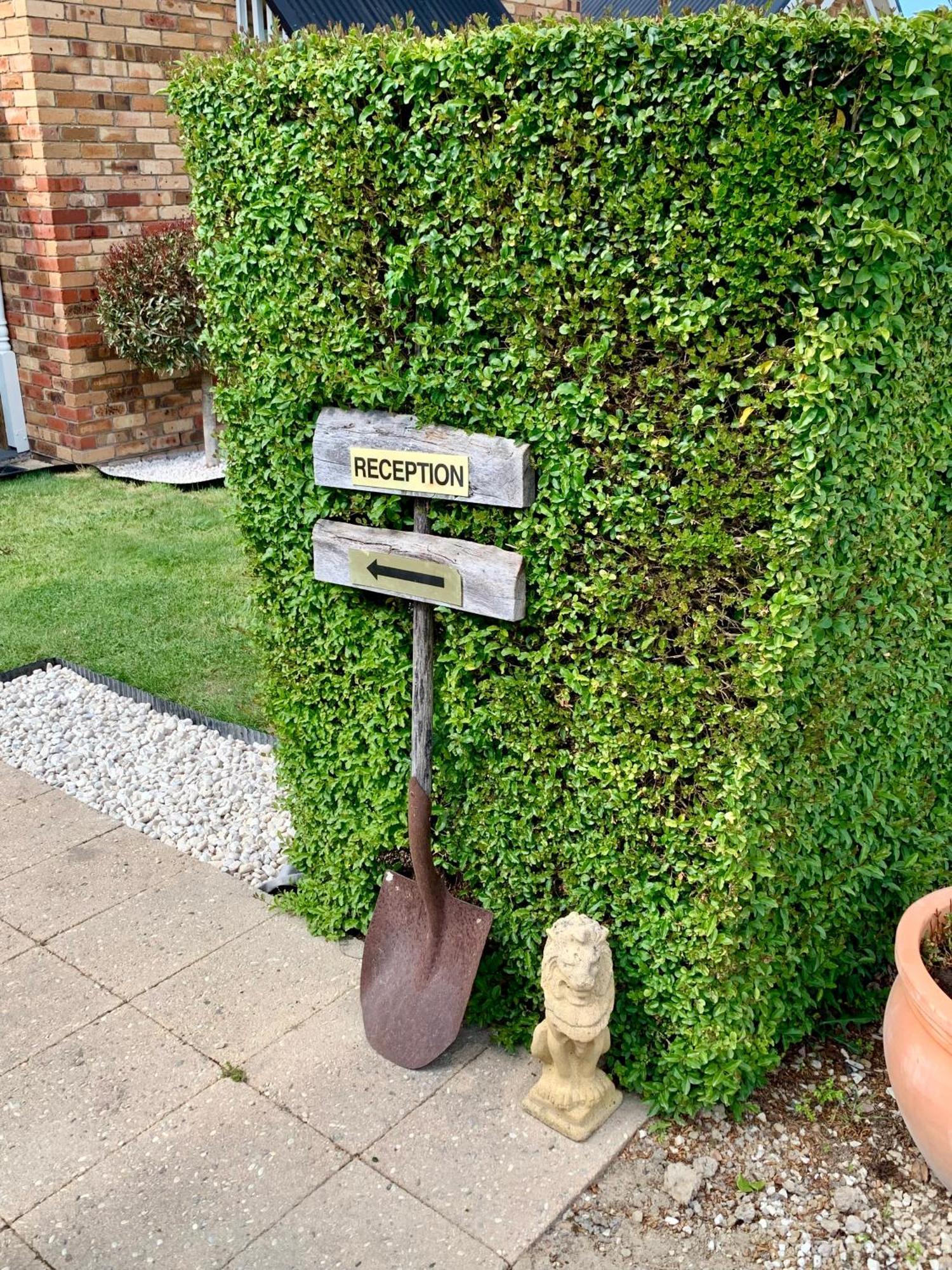 Hazelcreek Cottages Exeter Екстер'єр фото